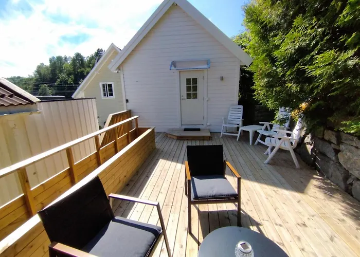 With Terrace بيت للعطل